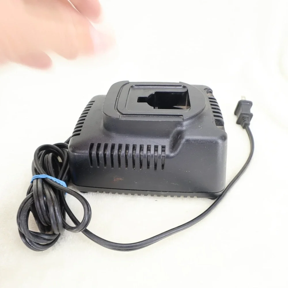 DeWalt DW9116 7.2V - 18V NiCd NiMH 1-Hour Battery Charger Black DW9116-234